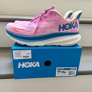 Barely-worn size 9 Hokas